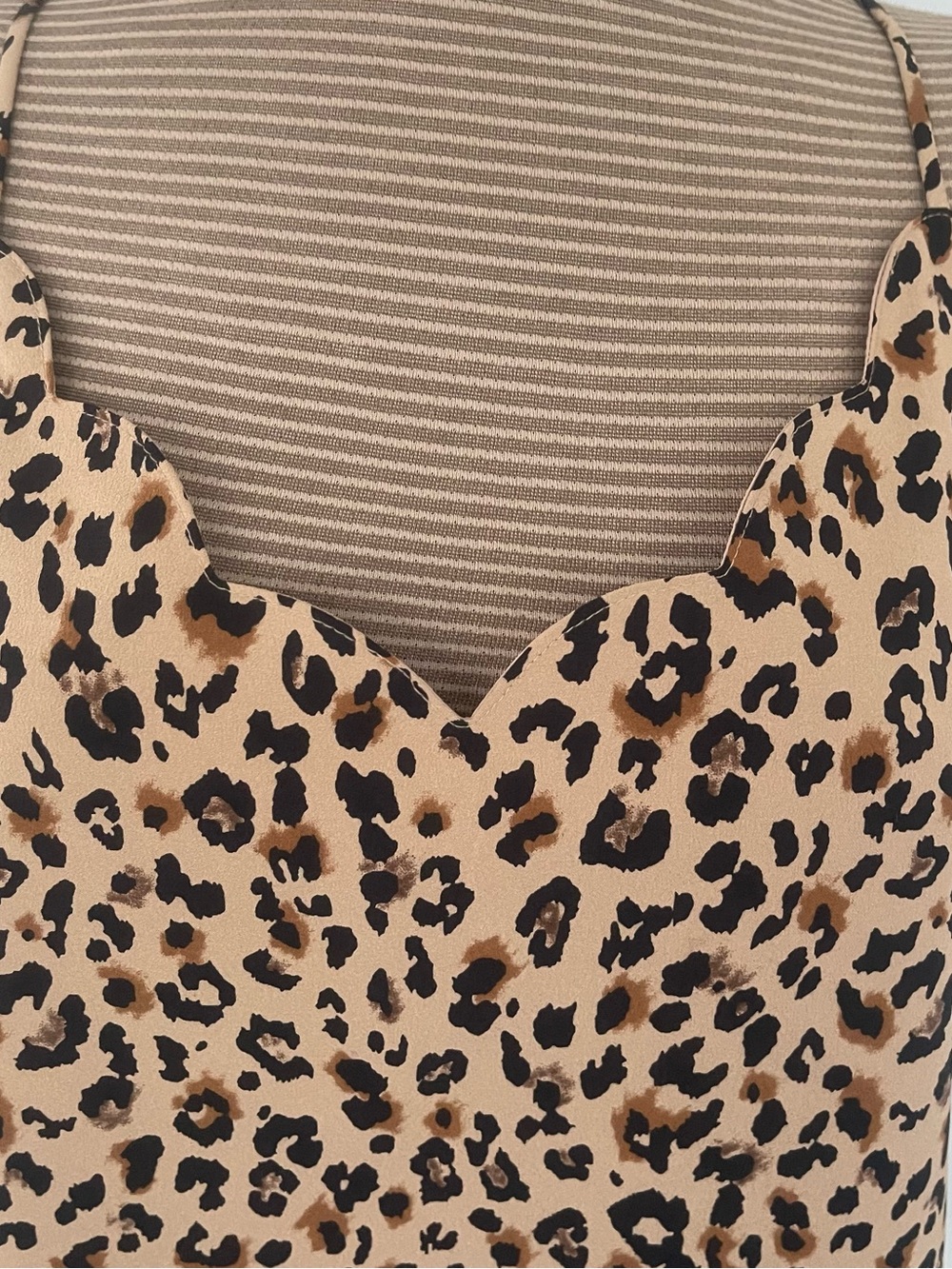 J Crew Leopard Print Scallop Edge Cami Top size 8 - Picture 2 of 7